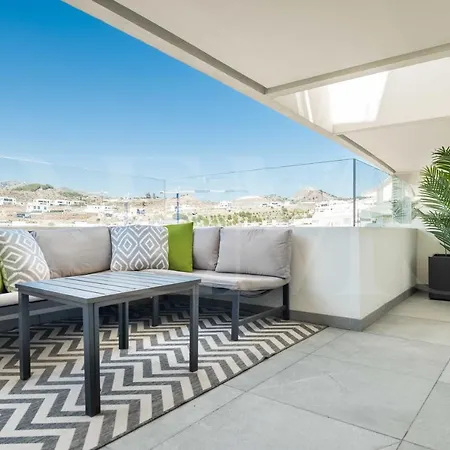 With Parking, Gym & Terrace By Rems Apartment