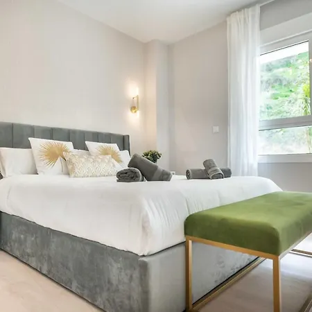 Apartment With Parking, Gym & Terrace By Rems Malaga