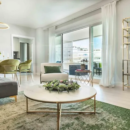Apartment With Parking, Gym & Terrace By Rems Malaga