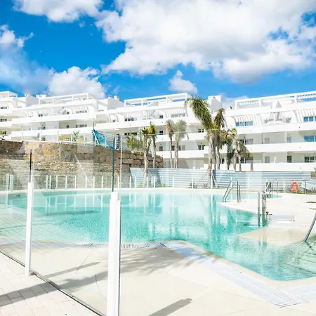 Apartment With Parking, Gym & Terrace By Rems Malaga
