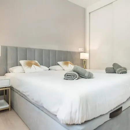 With Parking, Gym & Terrace By Rems * Malaga